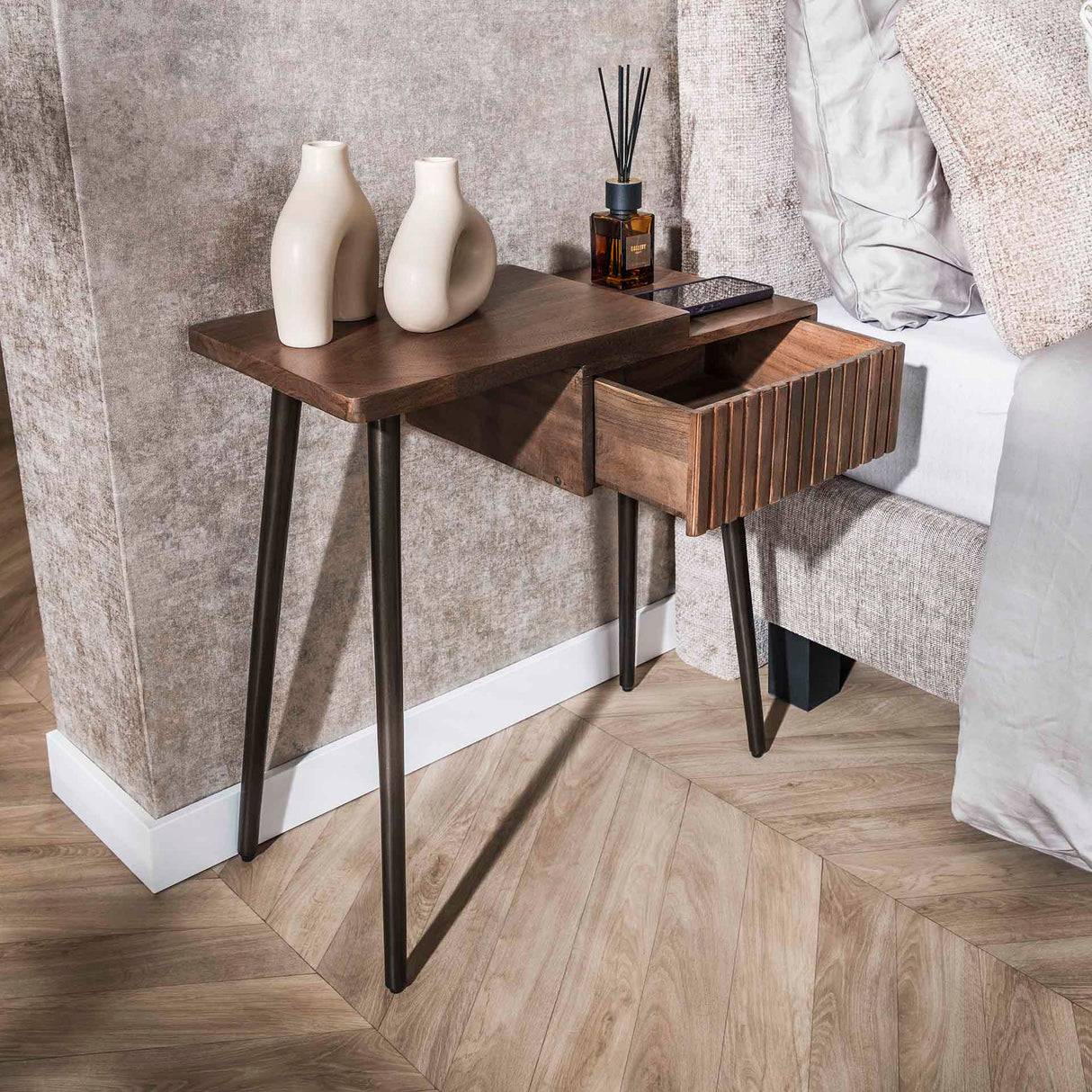 Nachtkastjes - Nachtkastje Oslo Links Acaciahout Drift Brown 1 Lade - Dimehouse