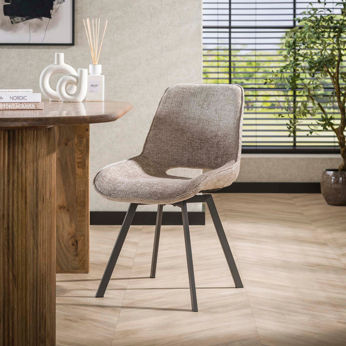 Set of 4 Riviera Rich sandy swivel dining chairs