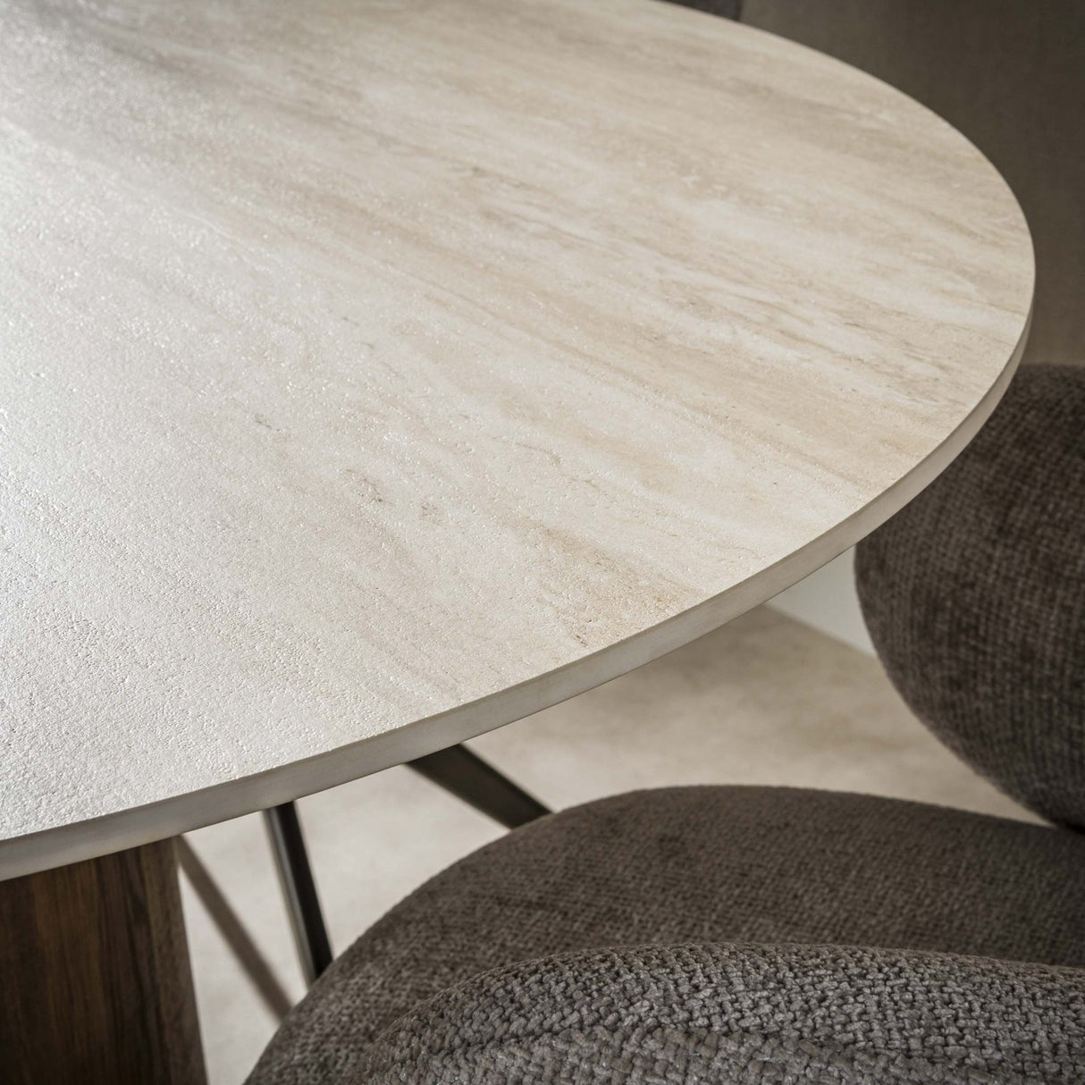 Ronde eettafel Jimi Ø120 cm beige travertin keramiek
