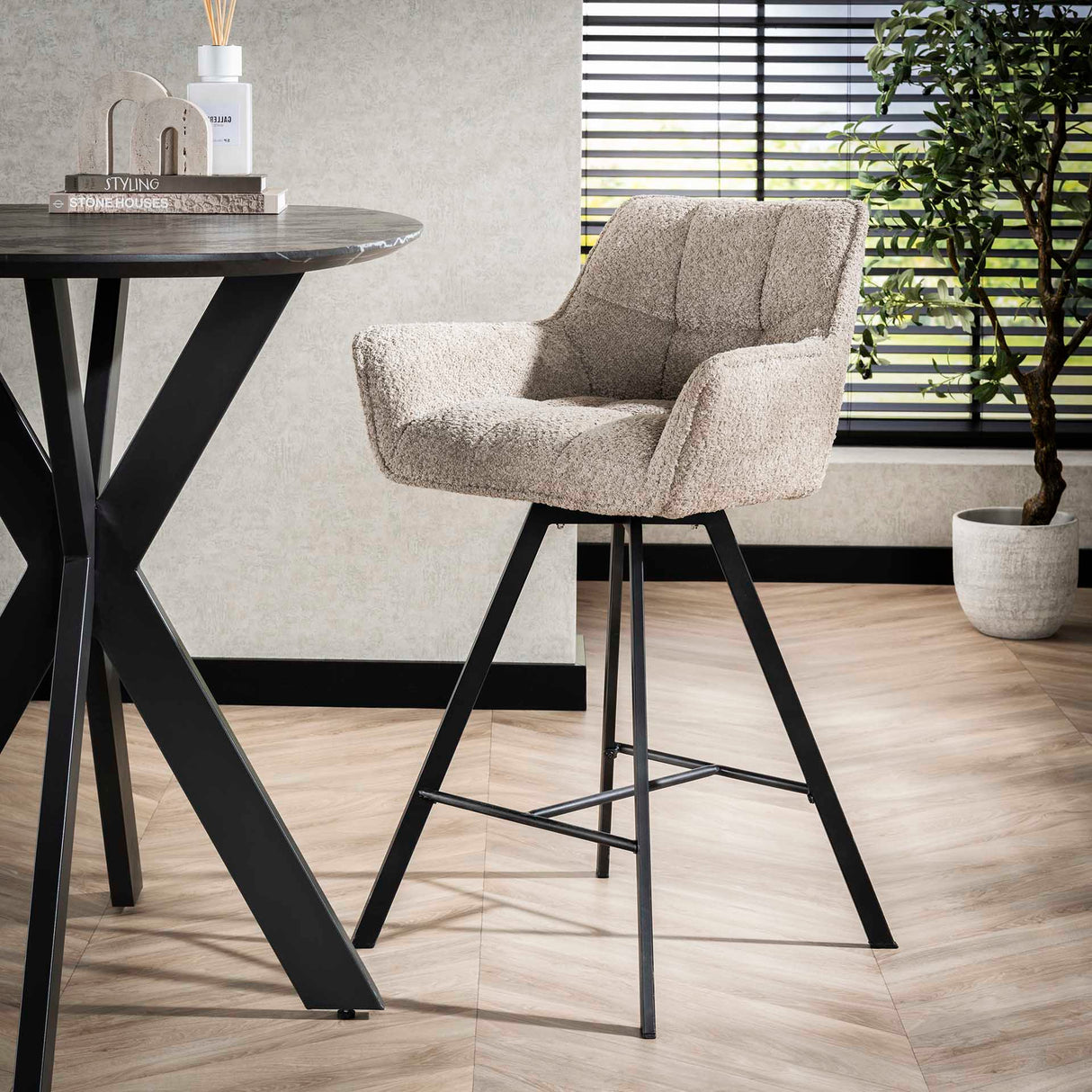 Lino Bouclé Sand Bar Stool Rotatable Grid