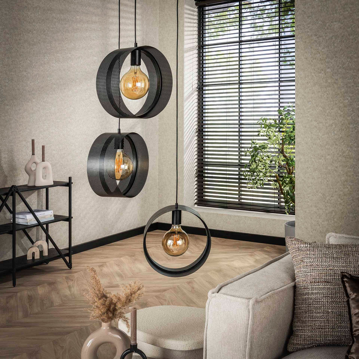 Pendant lamp Fons 3-light stepped rings metal black