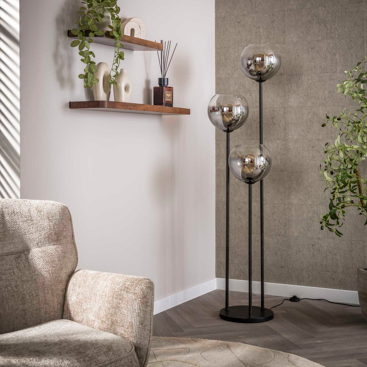 Floor lamp Nova 3-light black with metal shade