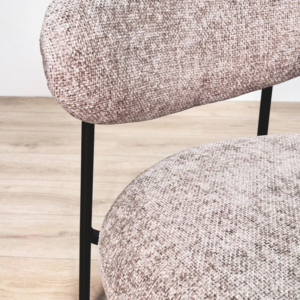 Nova Round Armchair – Sand-colored Fabric