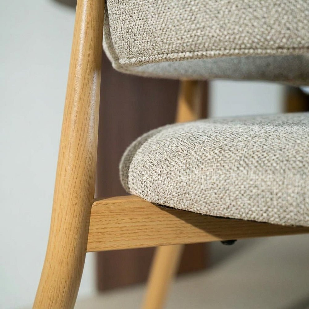Eetkamerstoelen-Japandi Eetkamerstoel Yuka Zand - Eikenlook Frame-Dimehouse