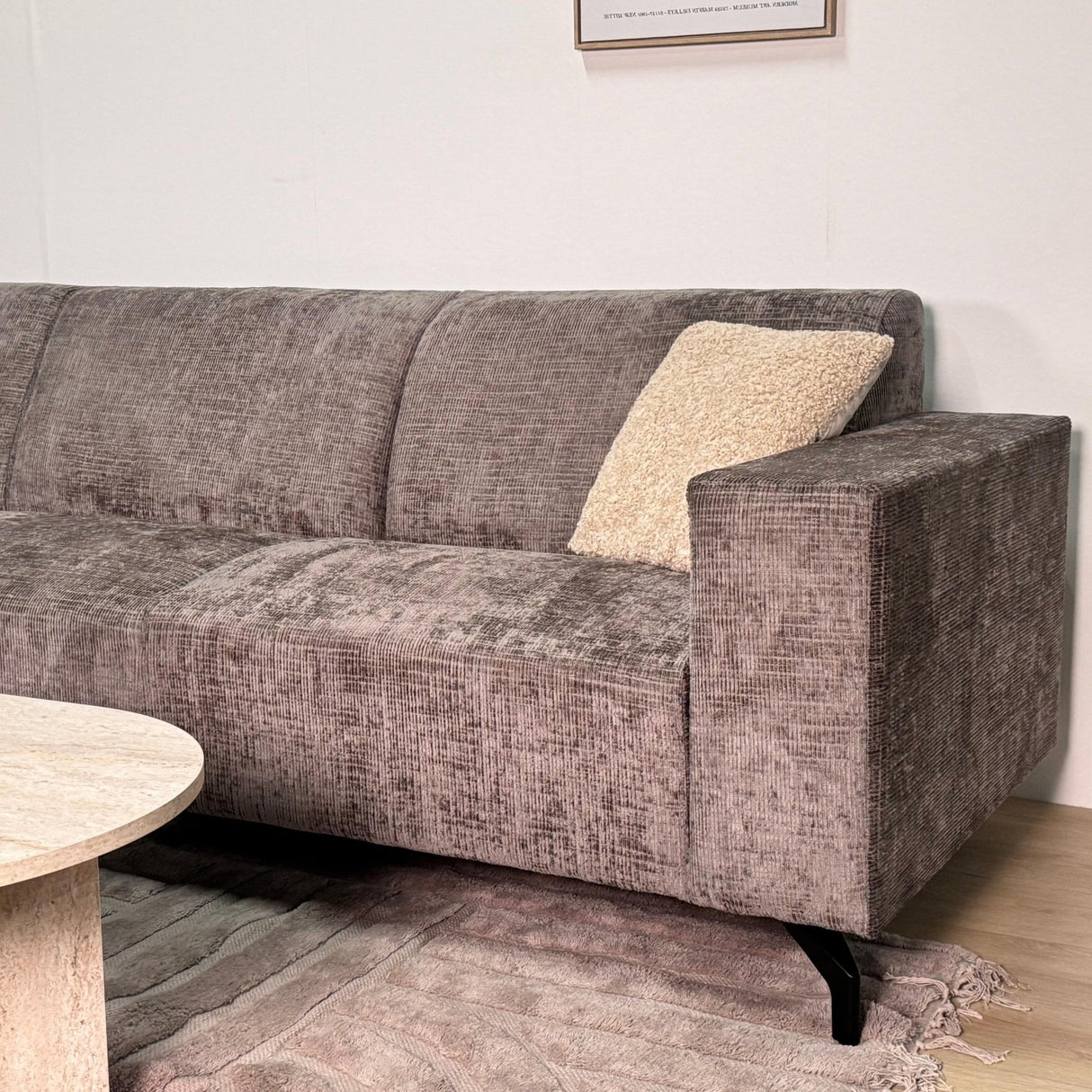 Banken - Hoekbank met chaise longue taupe chenille stof Manon - links - Dimehouse