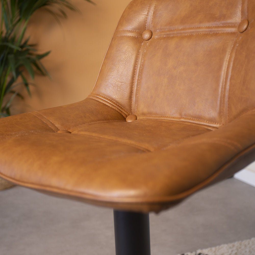 Barstool Jason Dimehouse Cognac LxWxH 82x52x39 Faux leather Atmospheric photo detail