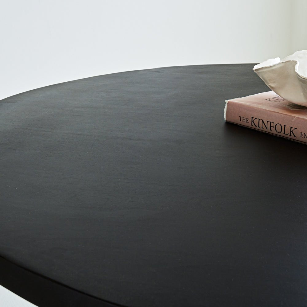 Dining table Elora Dimehouse Black LxWxH 135x135x9 Mango wood Atmospheric photo detail