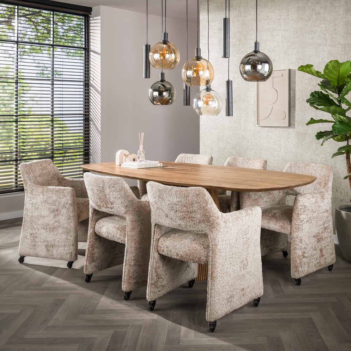 Set of 2 Siena Alura sand dining chairs with wheels 