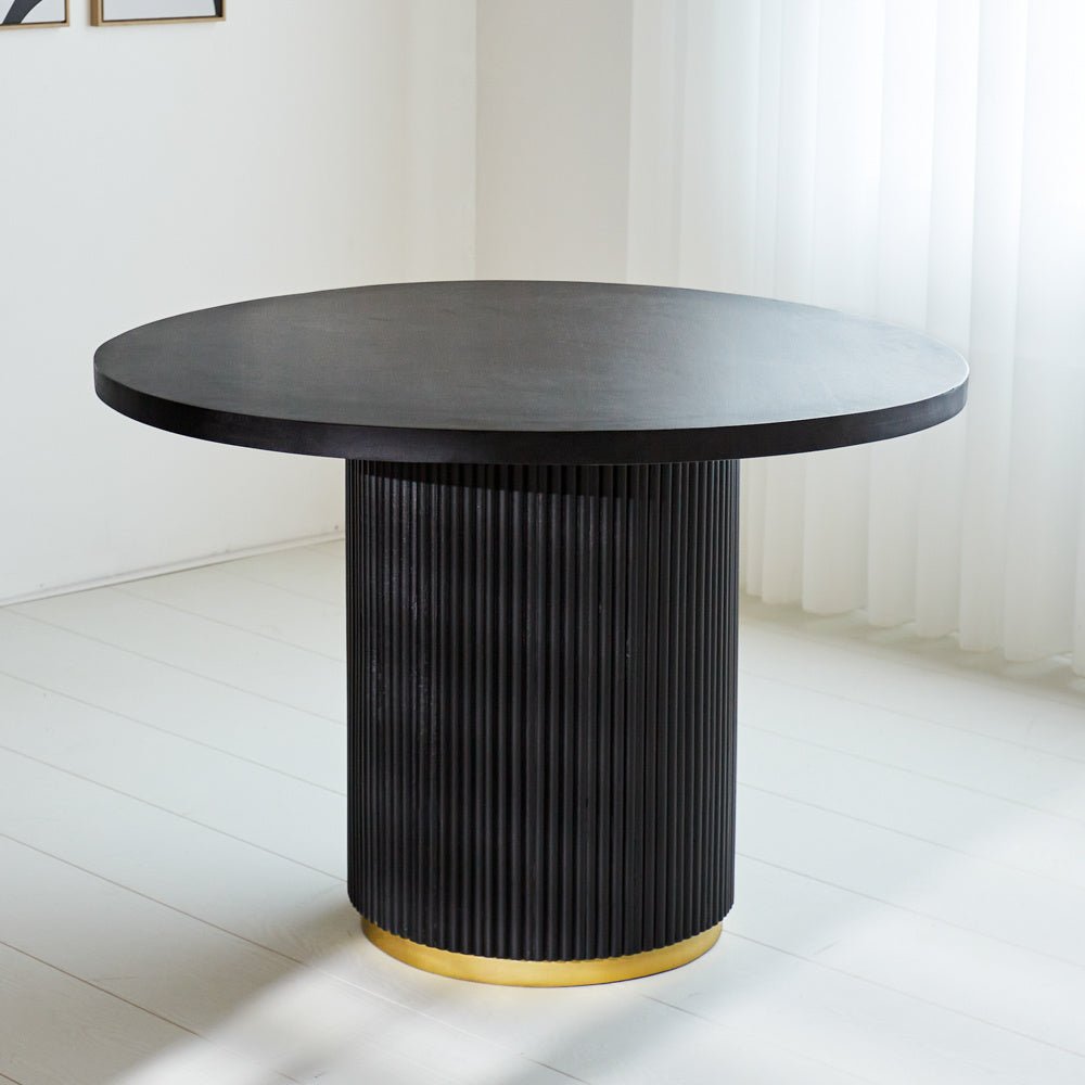 Dining table Elora Dimehouse Black LxWxH 115x115x9 Mango wood Atmospheric photo front view