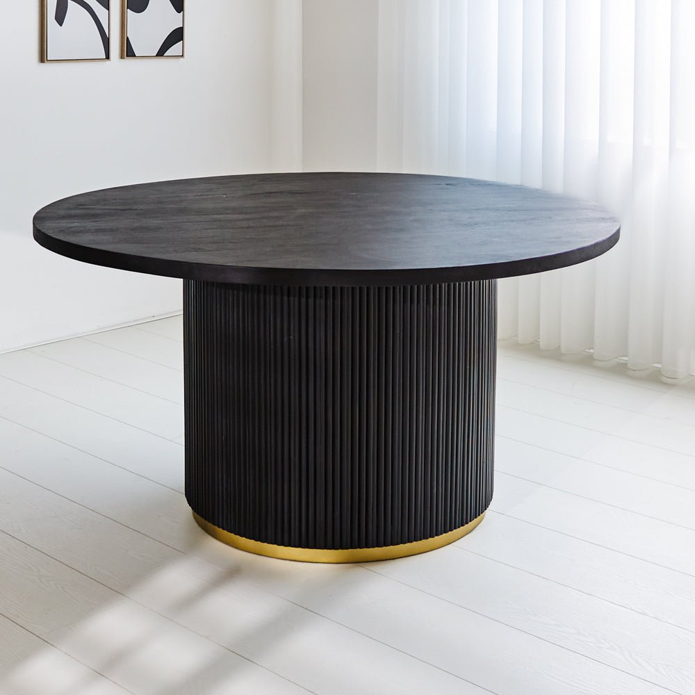 Dining table Elora Dimehouse Black LxWxH 155x155x9 Mango wood Atmospheric photo front view