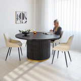 Dining table Elora Dimehouse Black LxWxH 155x155x9 Mango wood Atmospheric photo in situation