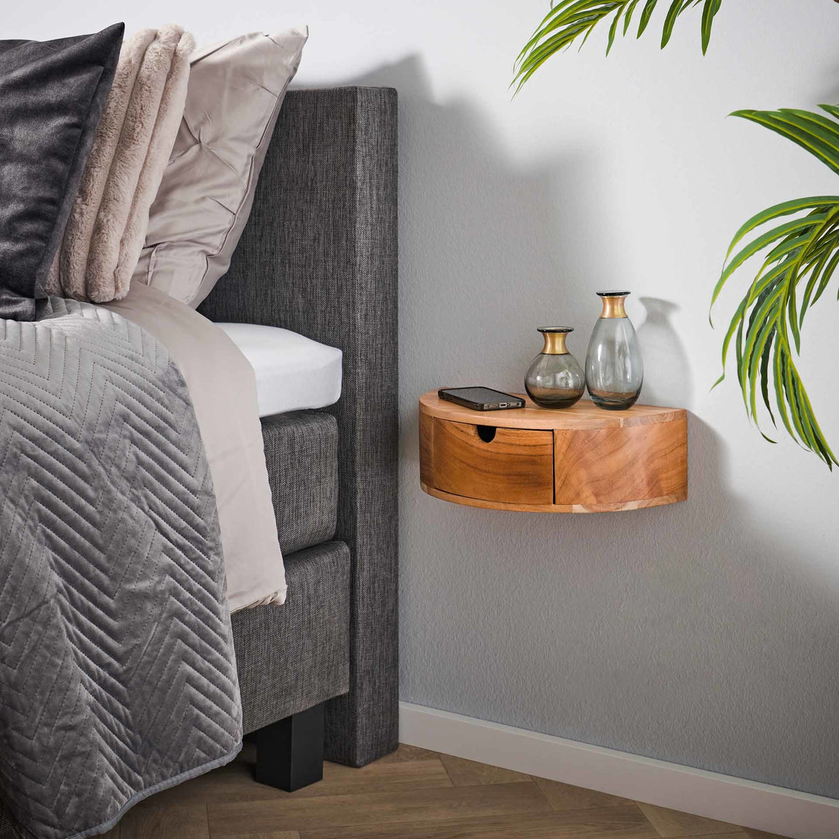 Bedside table Noa DH Interior Acacia LxWxH 40x20x12 Acacia wood Atmospheric photo diagonal front view